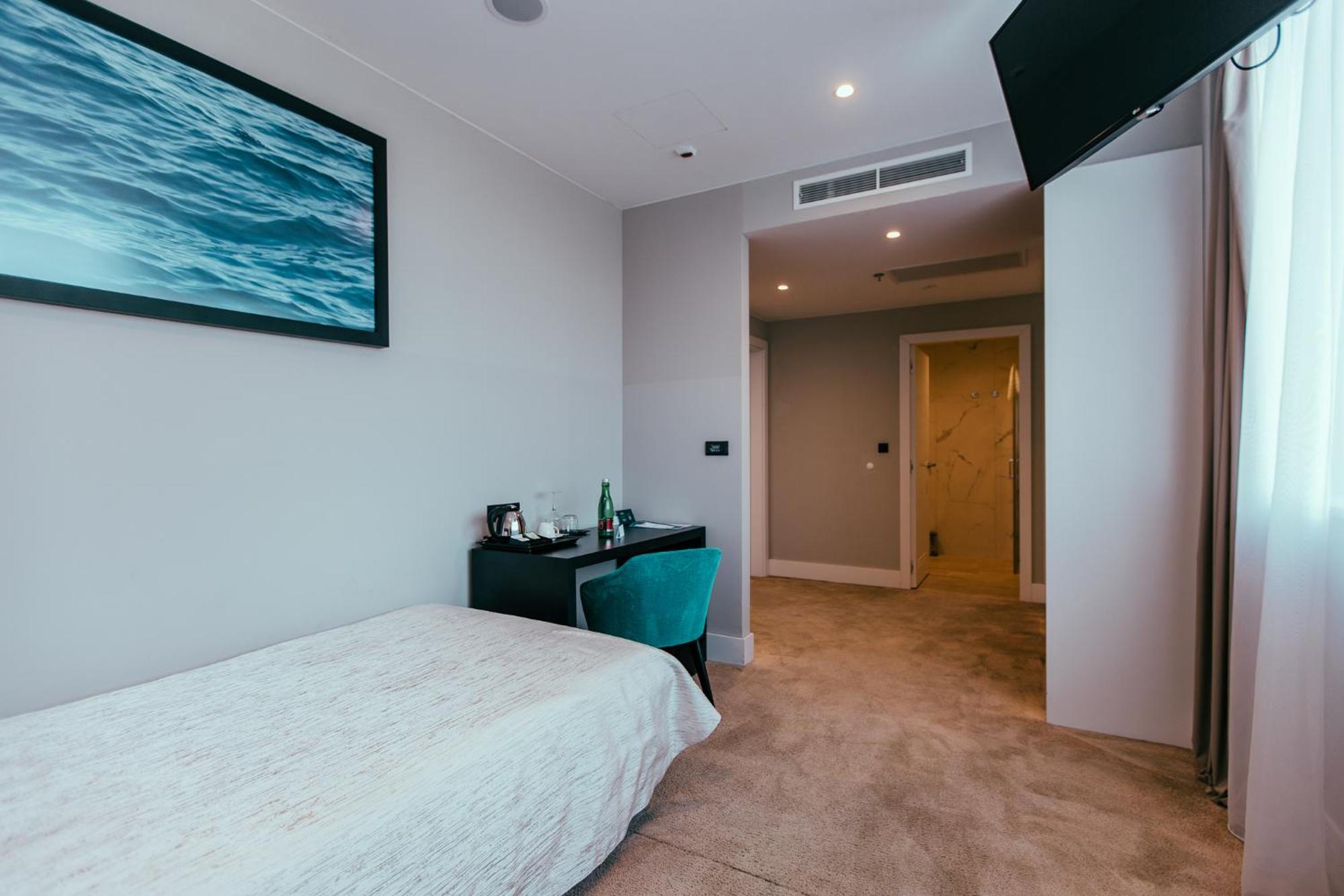 Classic Single Room with Disabled Access