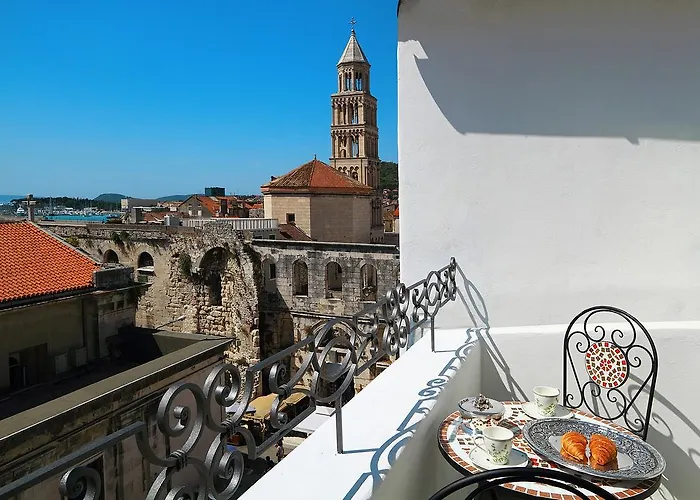 Guest house: La Porta Luxury Rooms